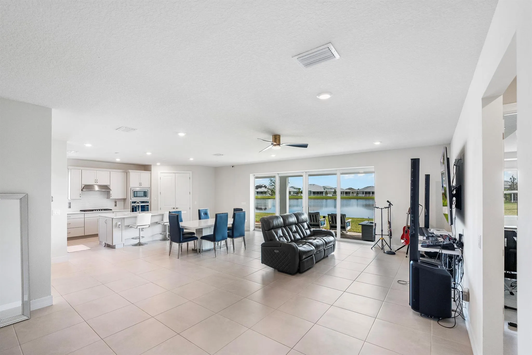 12379 SW Myrtle Oak Drive