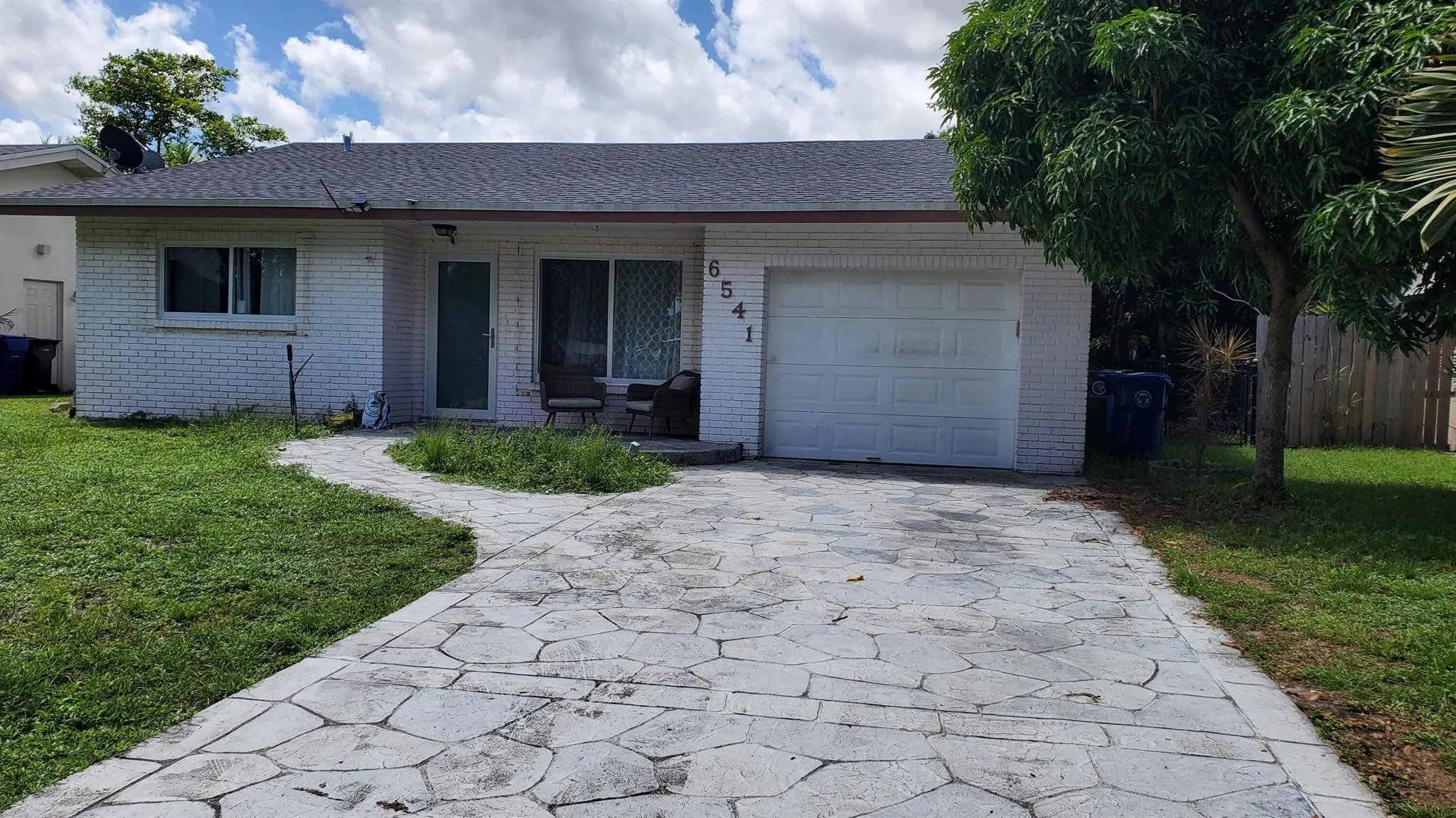 6541 NW 33 Way
