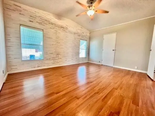 6157 Seashore Dr,, #106