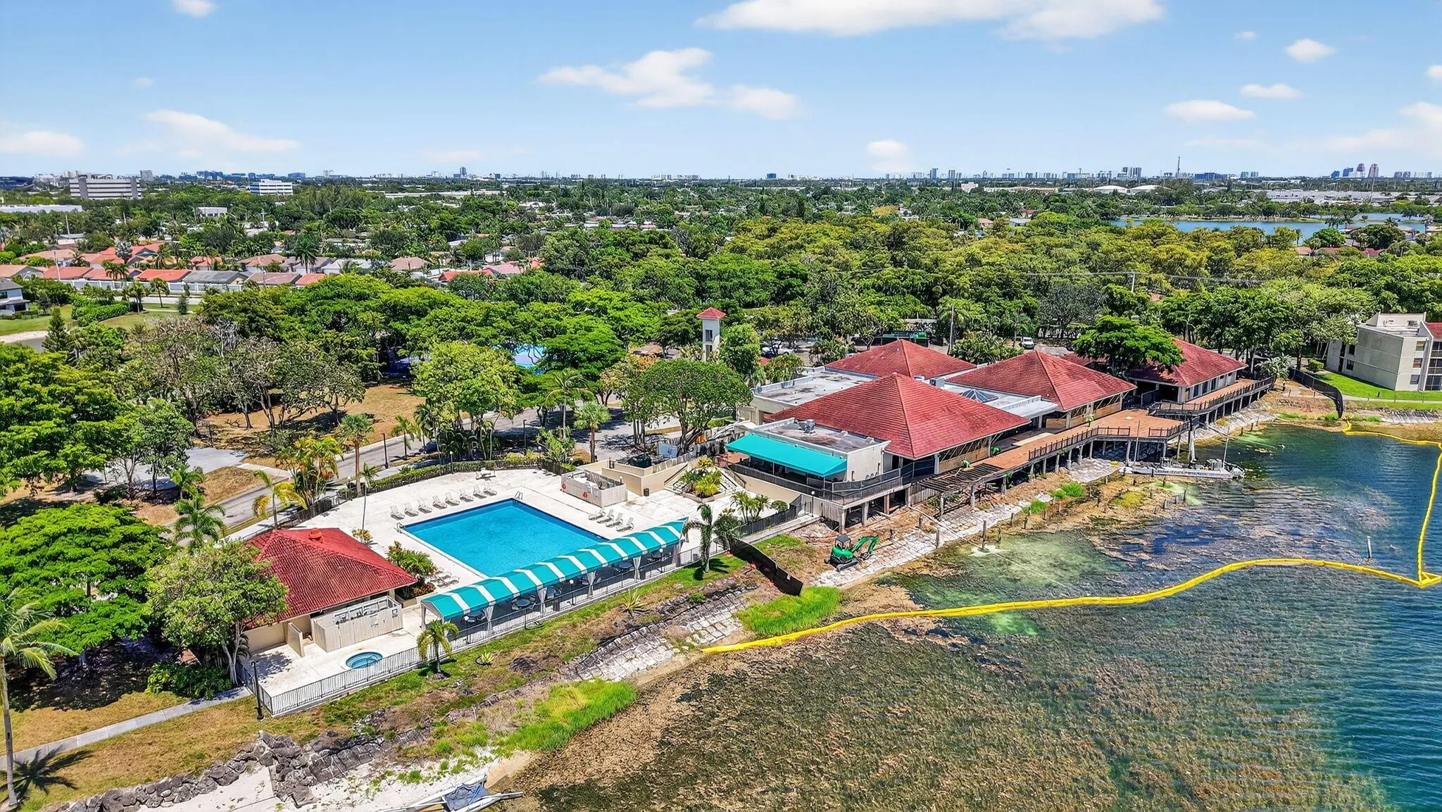 117 Lake Emerald Drive, #208