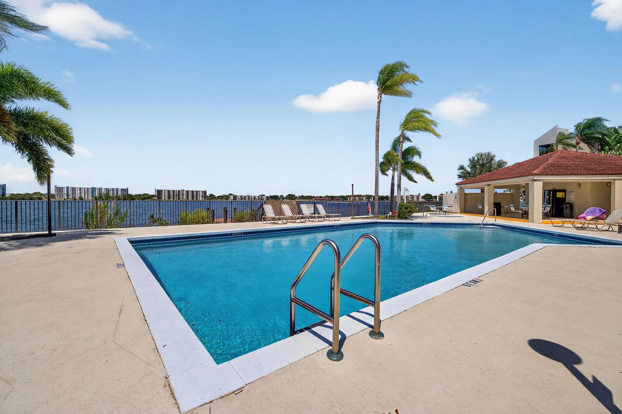 117 Lake Emerald Drive, #208