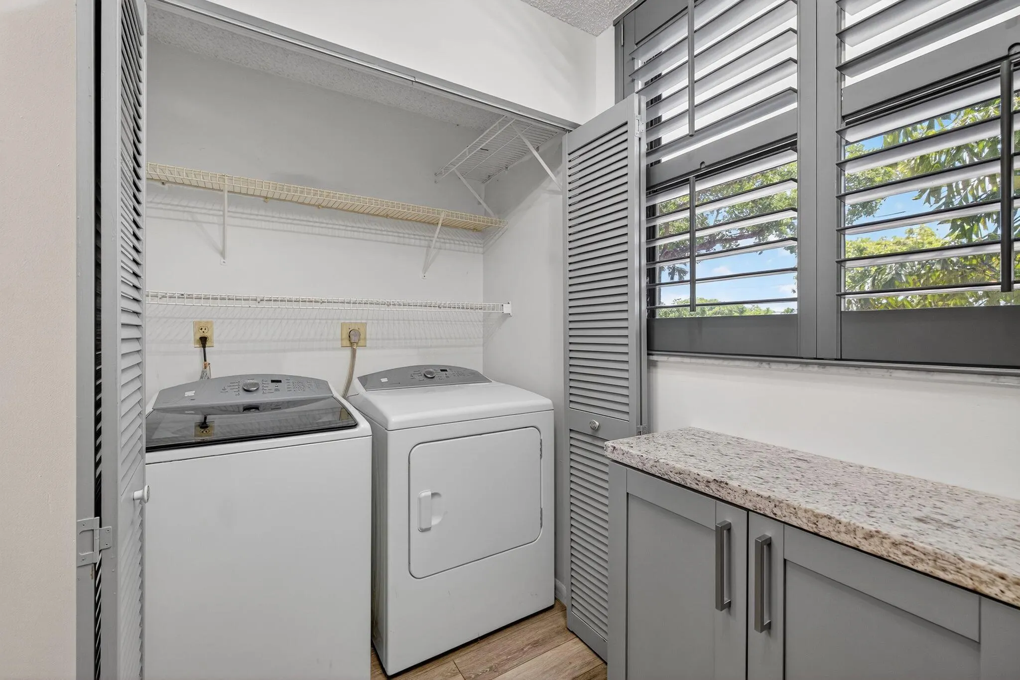 117 Lake Emerald Drive, #208