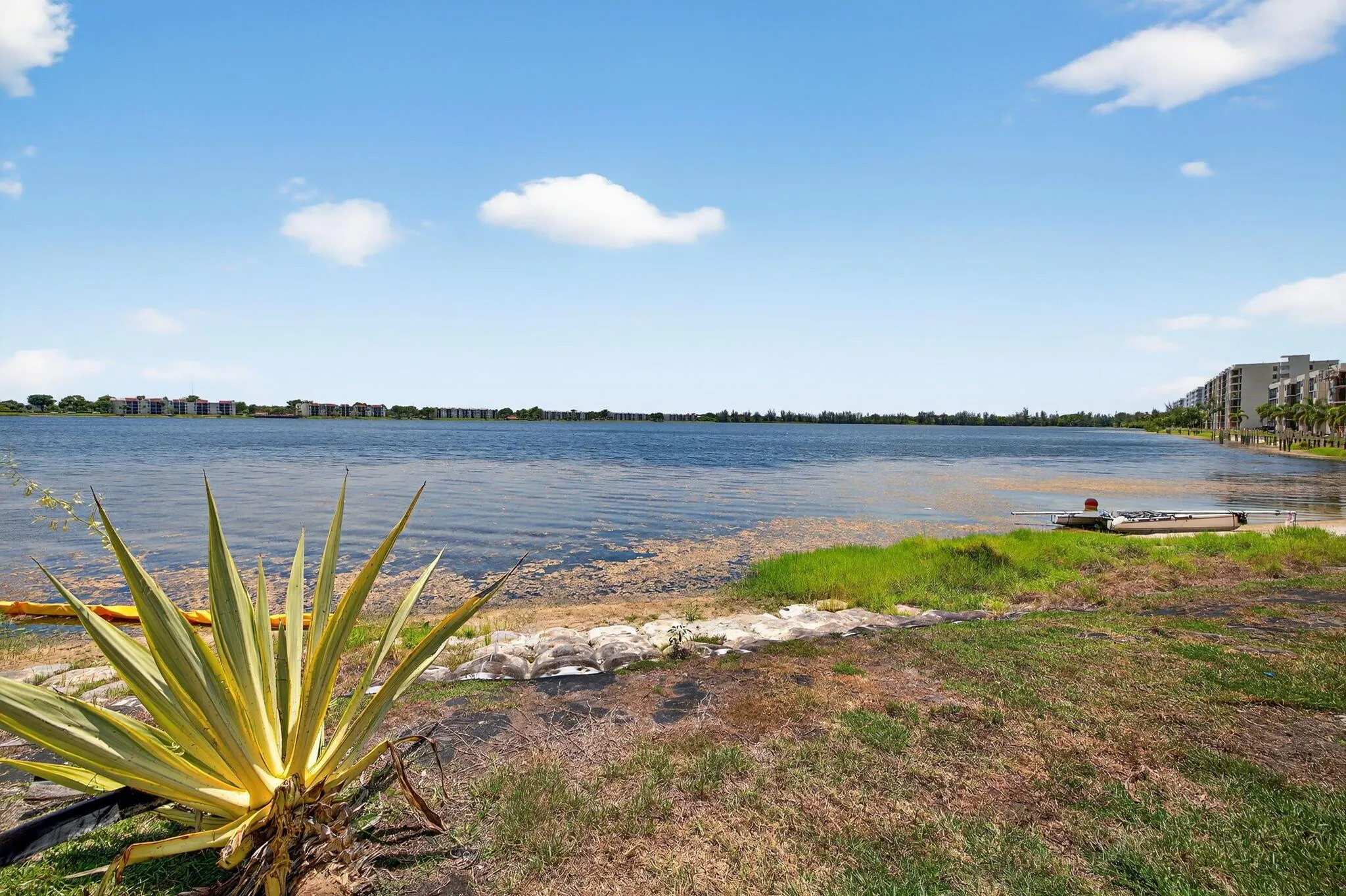 117 Lake Emerald Drive, #208