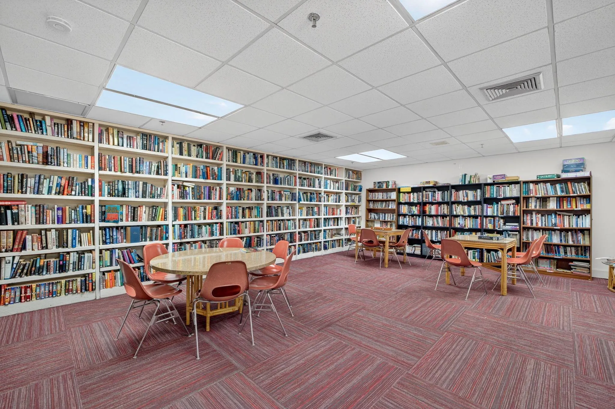 117 Lake Emerald Drive, #208
