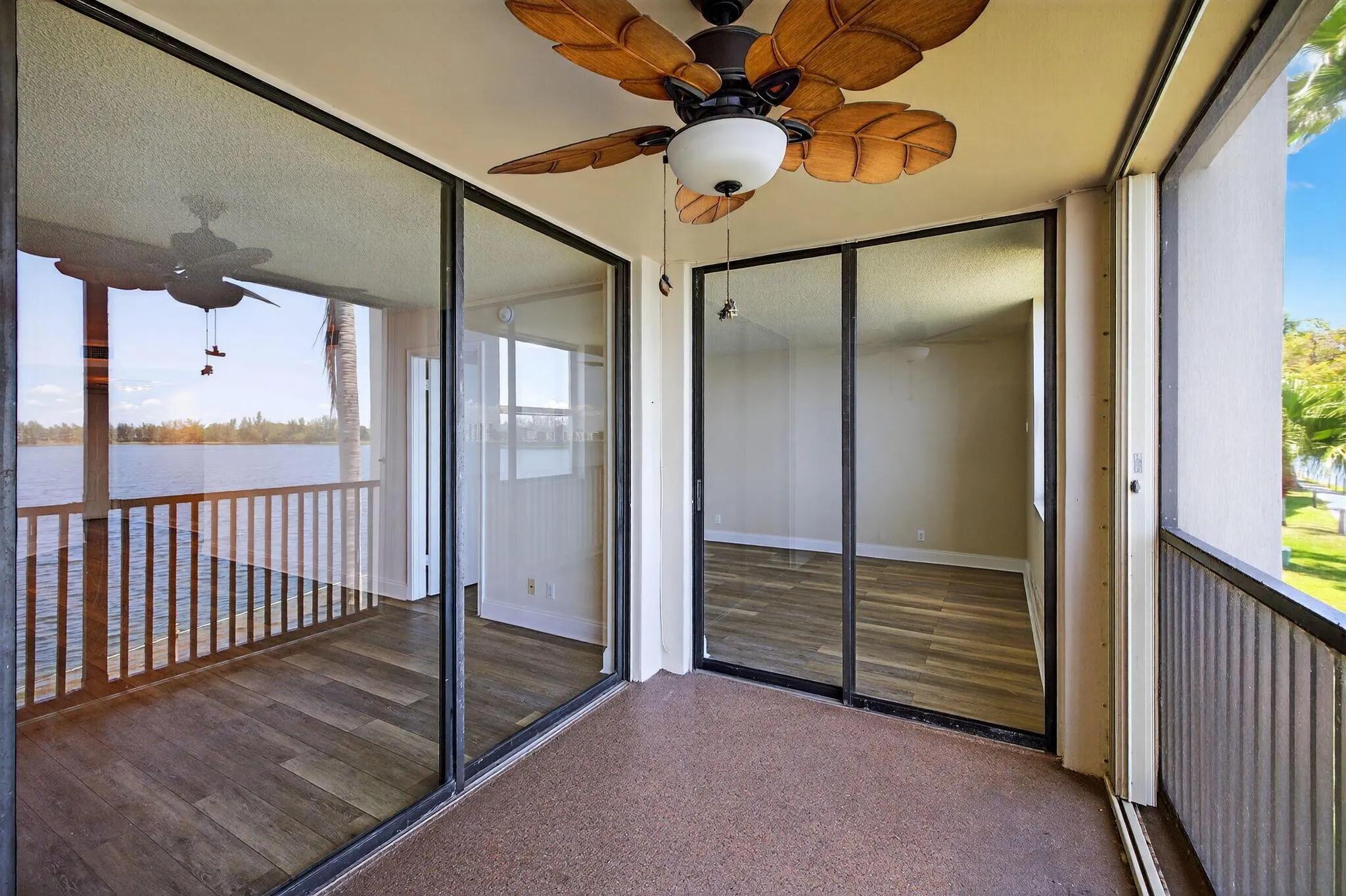 117 Lake Emerald Drive, #208