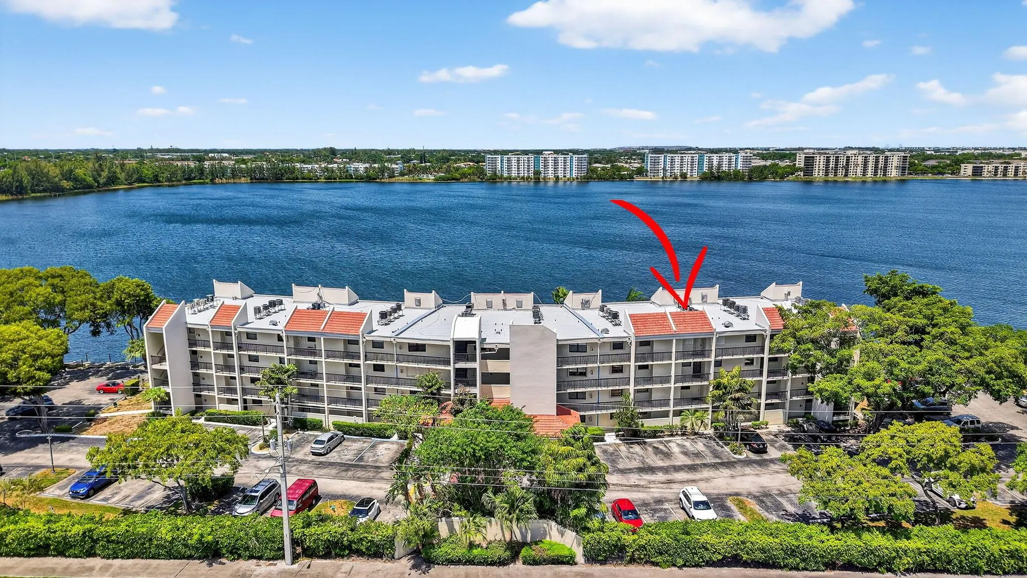 117 Lake Emerald Drive, #208