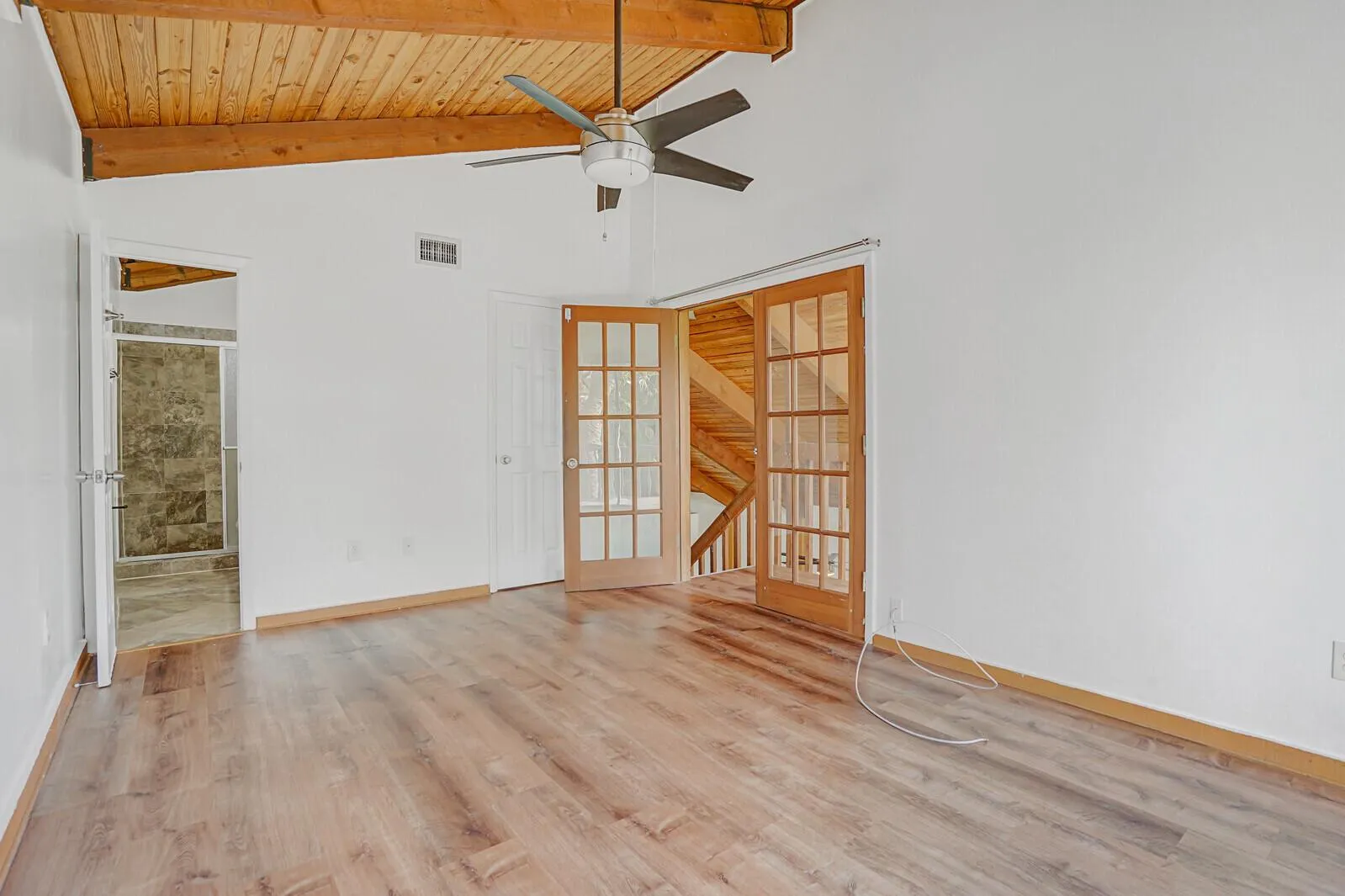 100 Sparrow Drive, #4