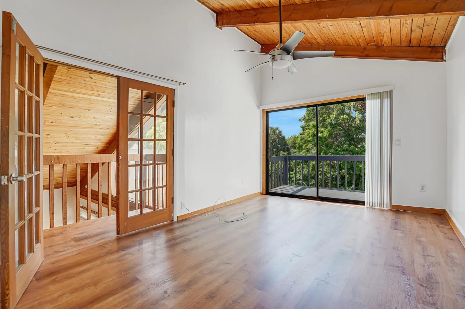 100 Sparrow Drive, #4