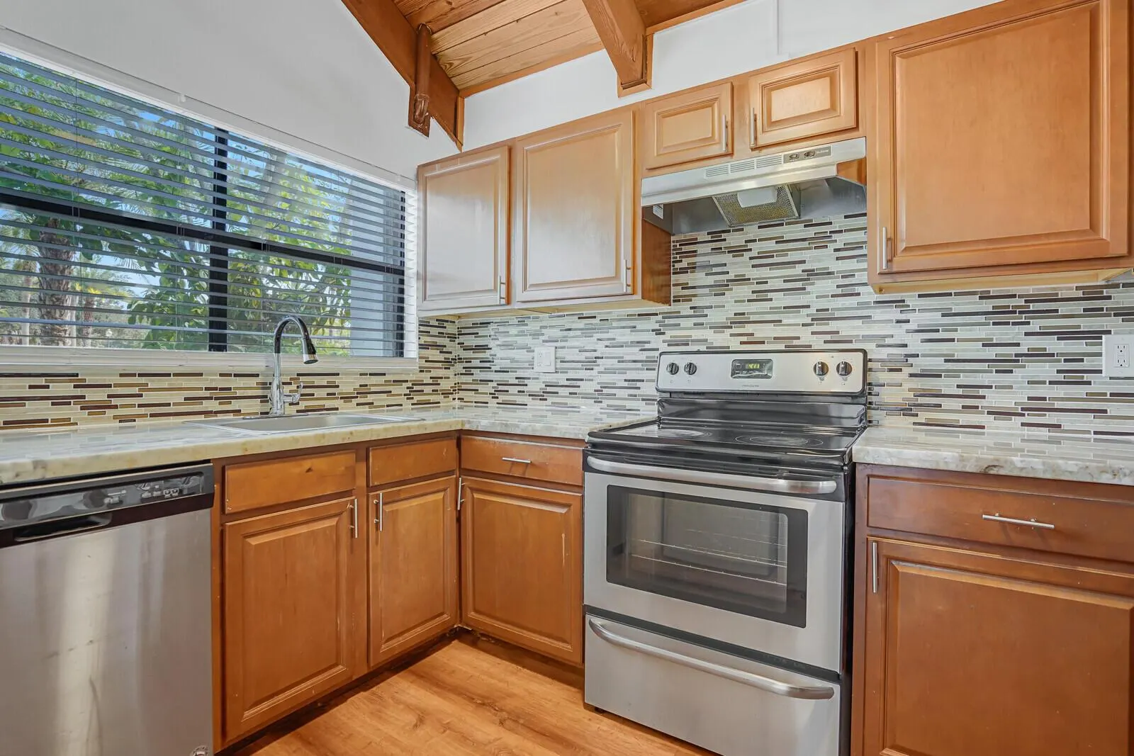 100 Sparrow Drive, #4