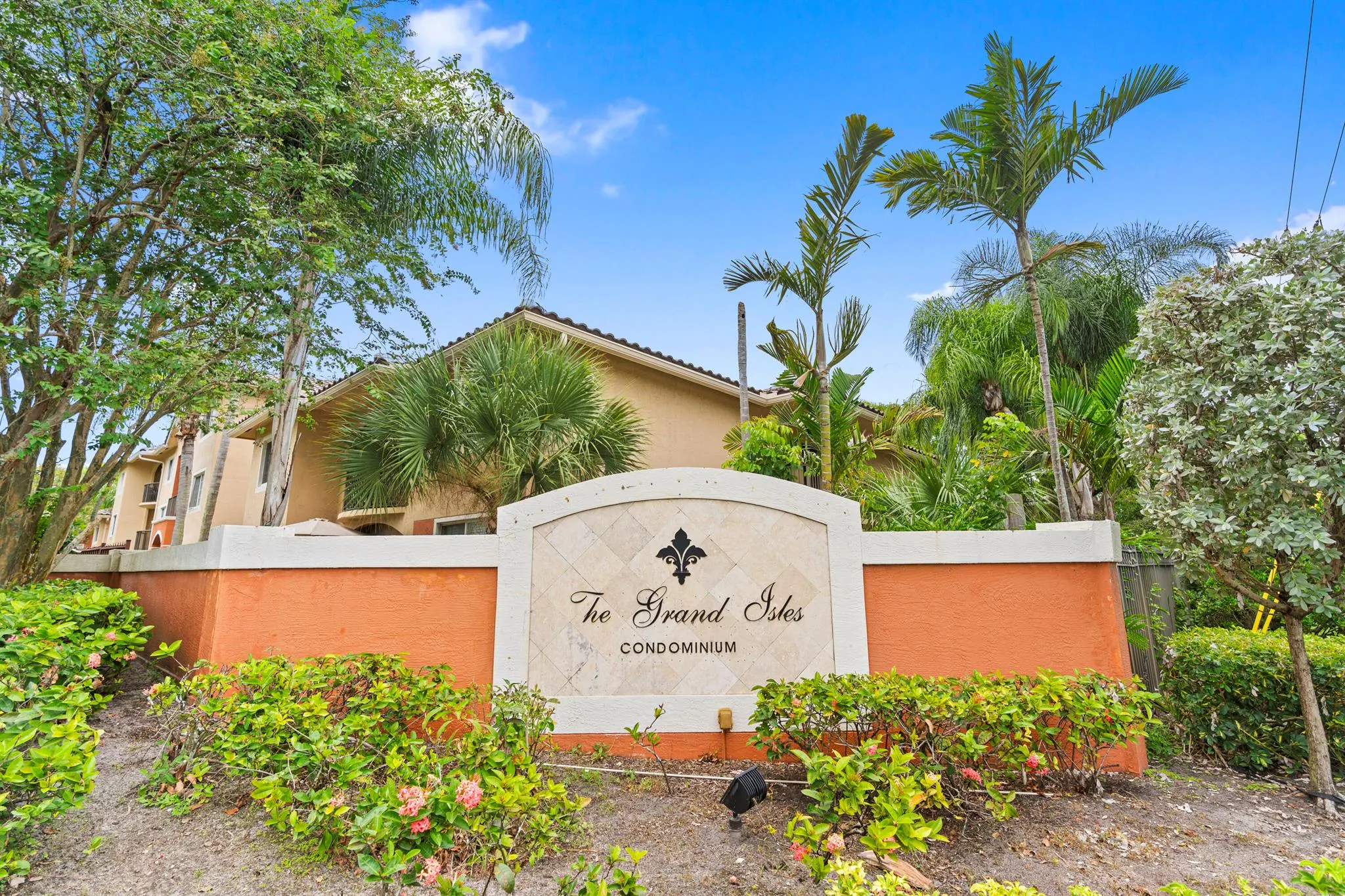 4187 N Haverhill Road, #505