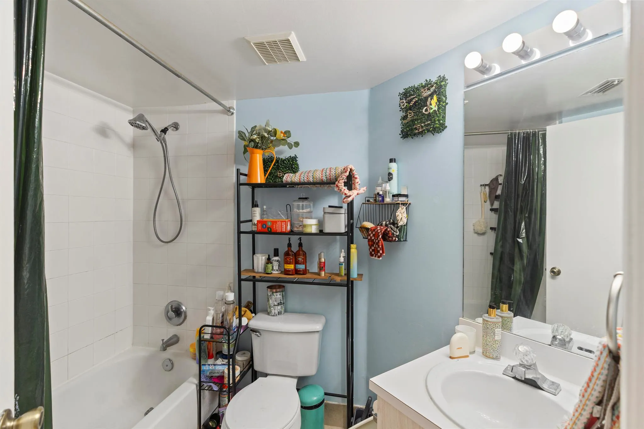 4187 N Haverhill Road, #505