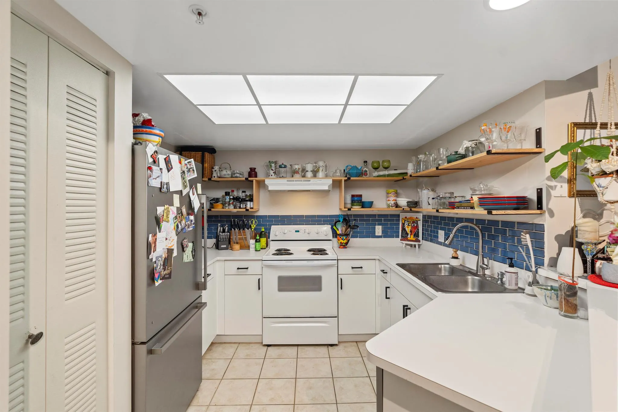 4187 N Haverhill Road, #505