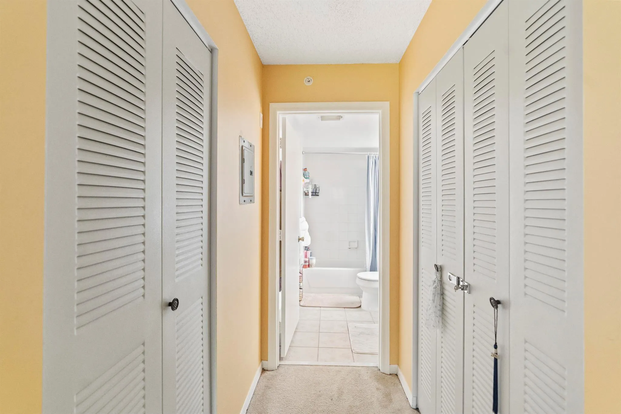 4187 N Haverhill Road, #505