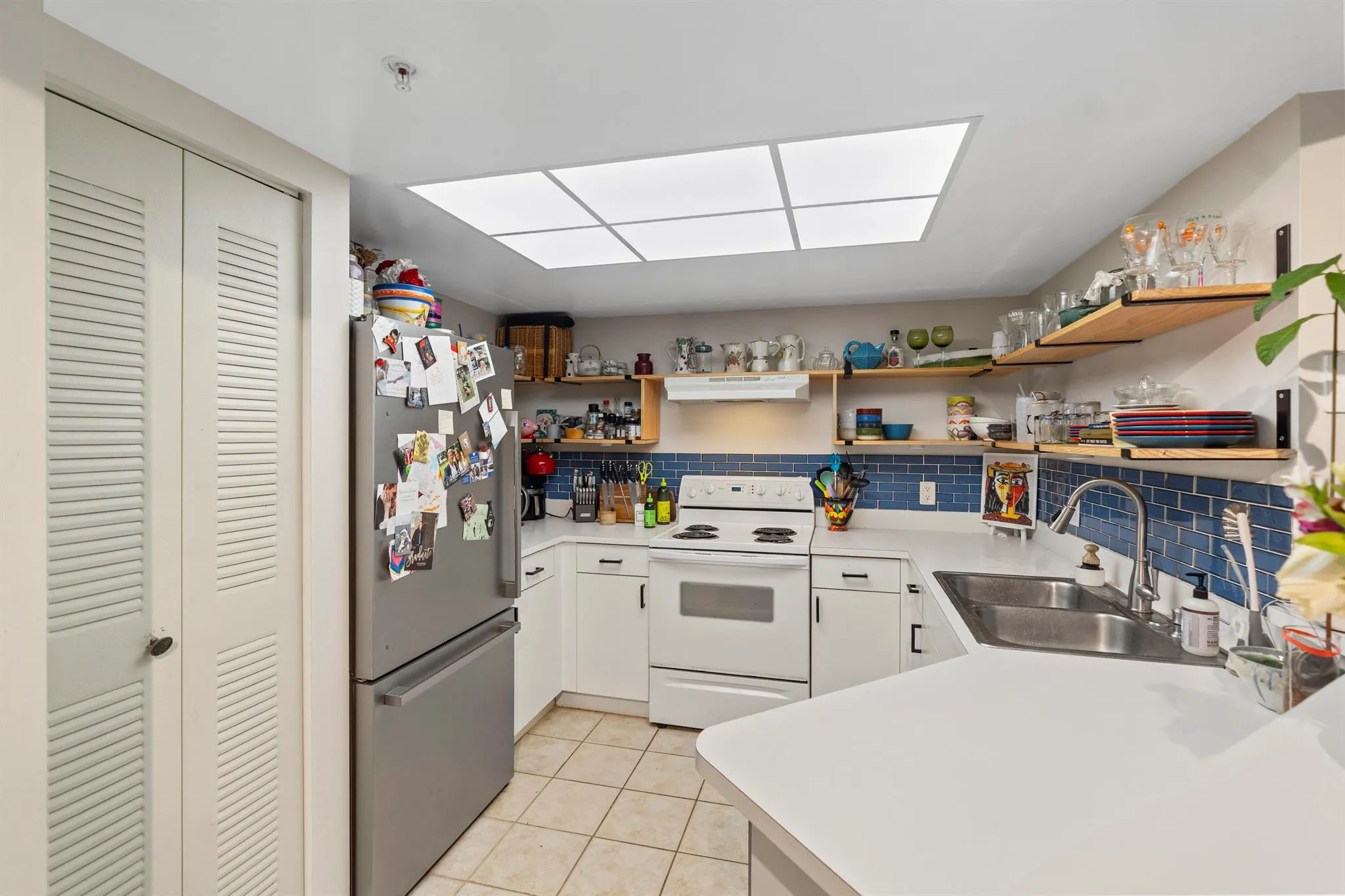 4187 N Haverhill Road, #505