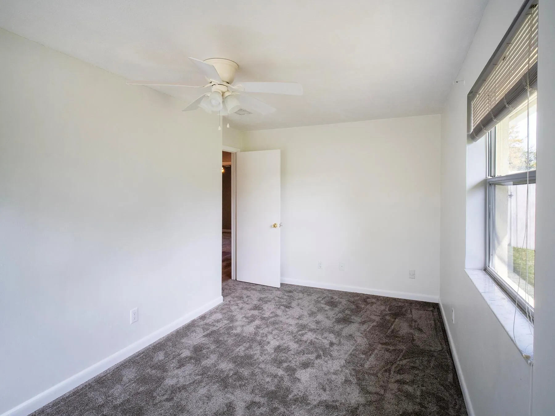 1287 SW Sunset Trail