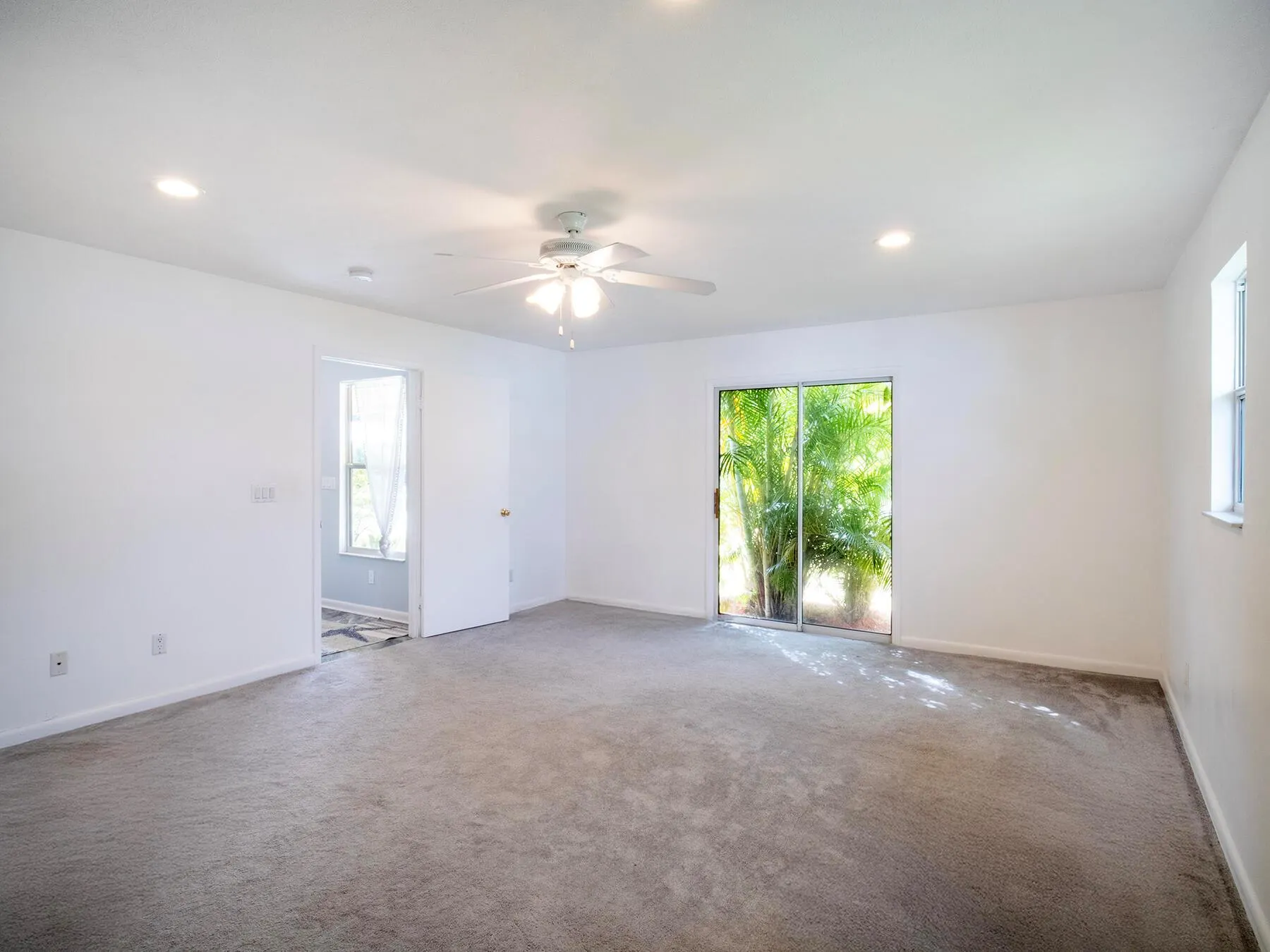 1287 SW Sunset Trail