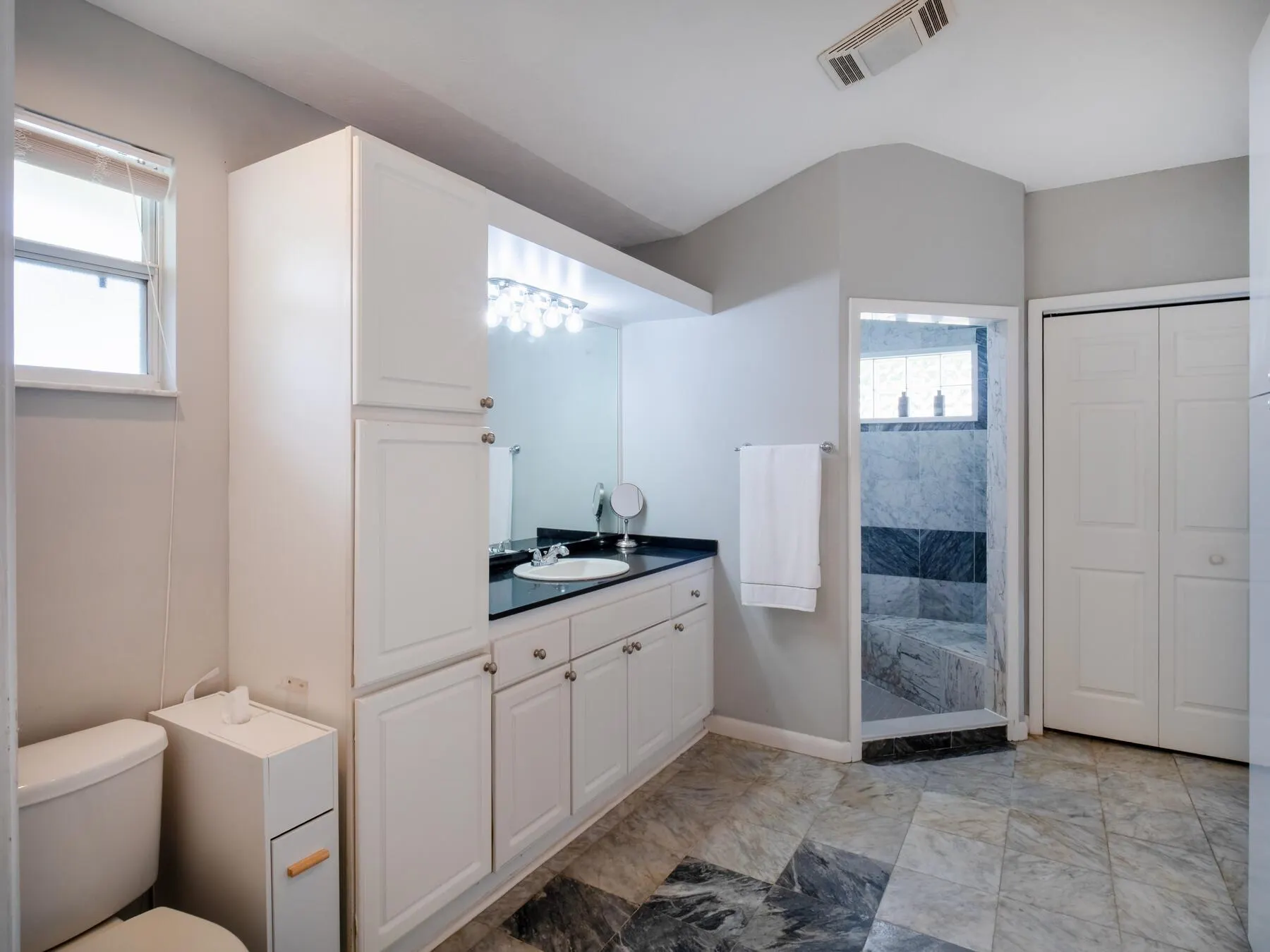 1287 SW Sunset Trail