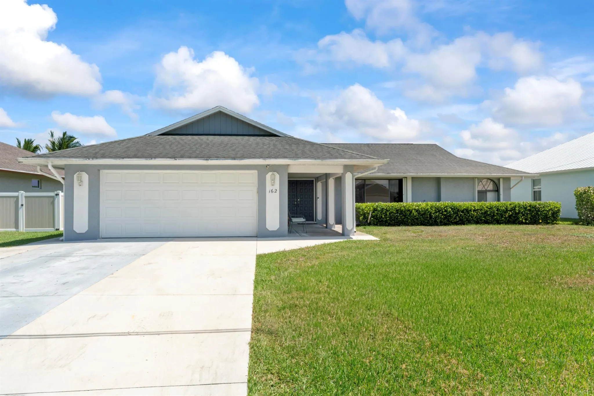 162 SW Dalton Circle