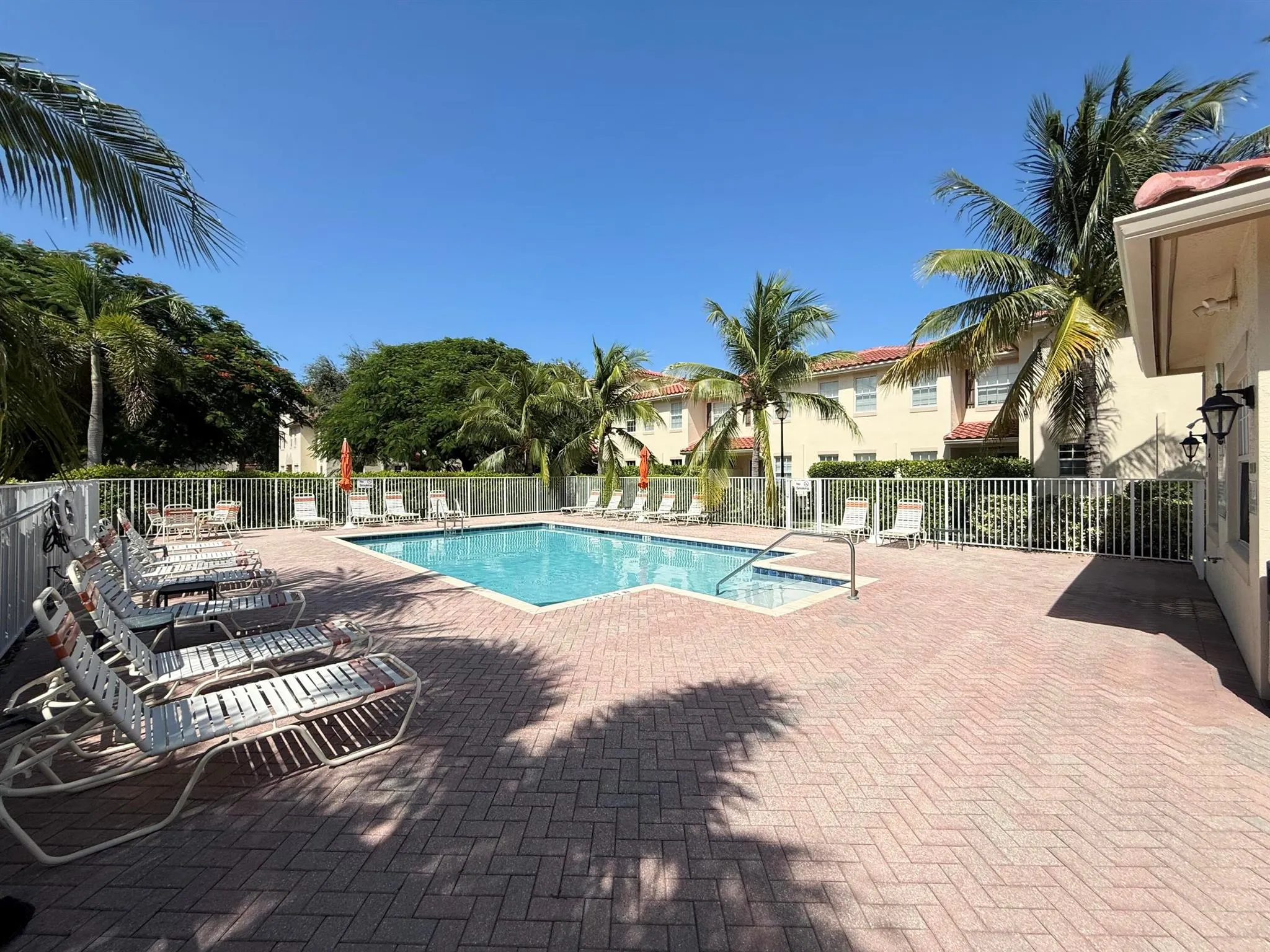 1015 Ventnor Avenue, #3d