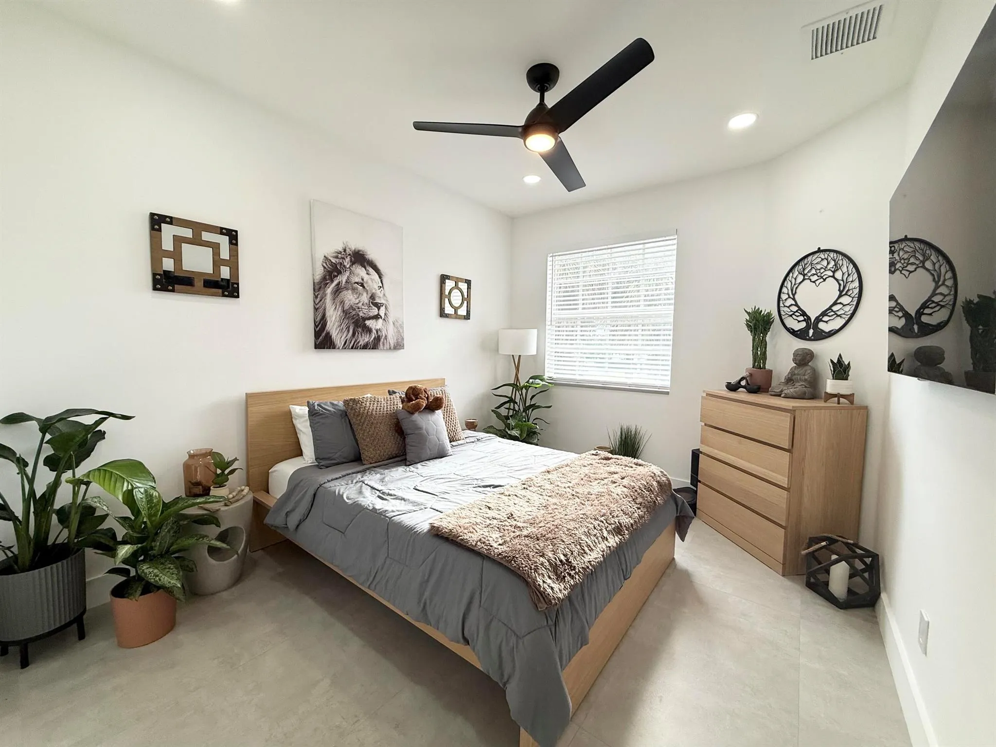 1015 Ventnor Avenue, #3d
