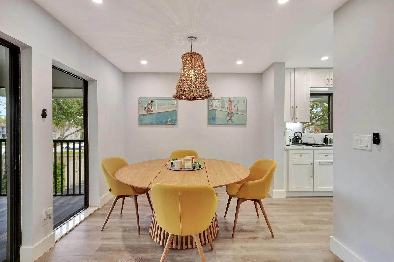 95 Pelican Pointe Drive, #2010