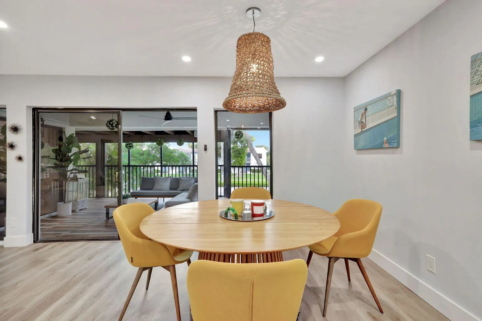 95 Pelican Pointe Drive, #2010