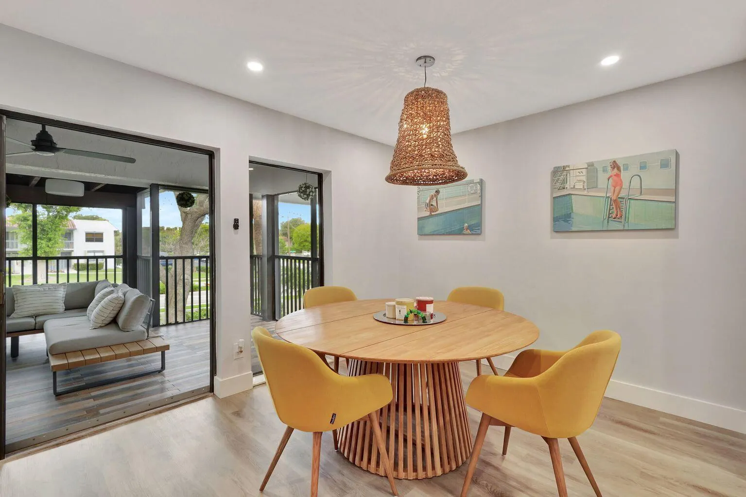 95 Pelican Pointe Drive, #2010