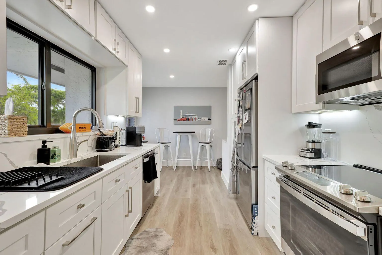95 Pelican Pointe Drive, #2010