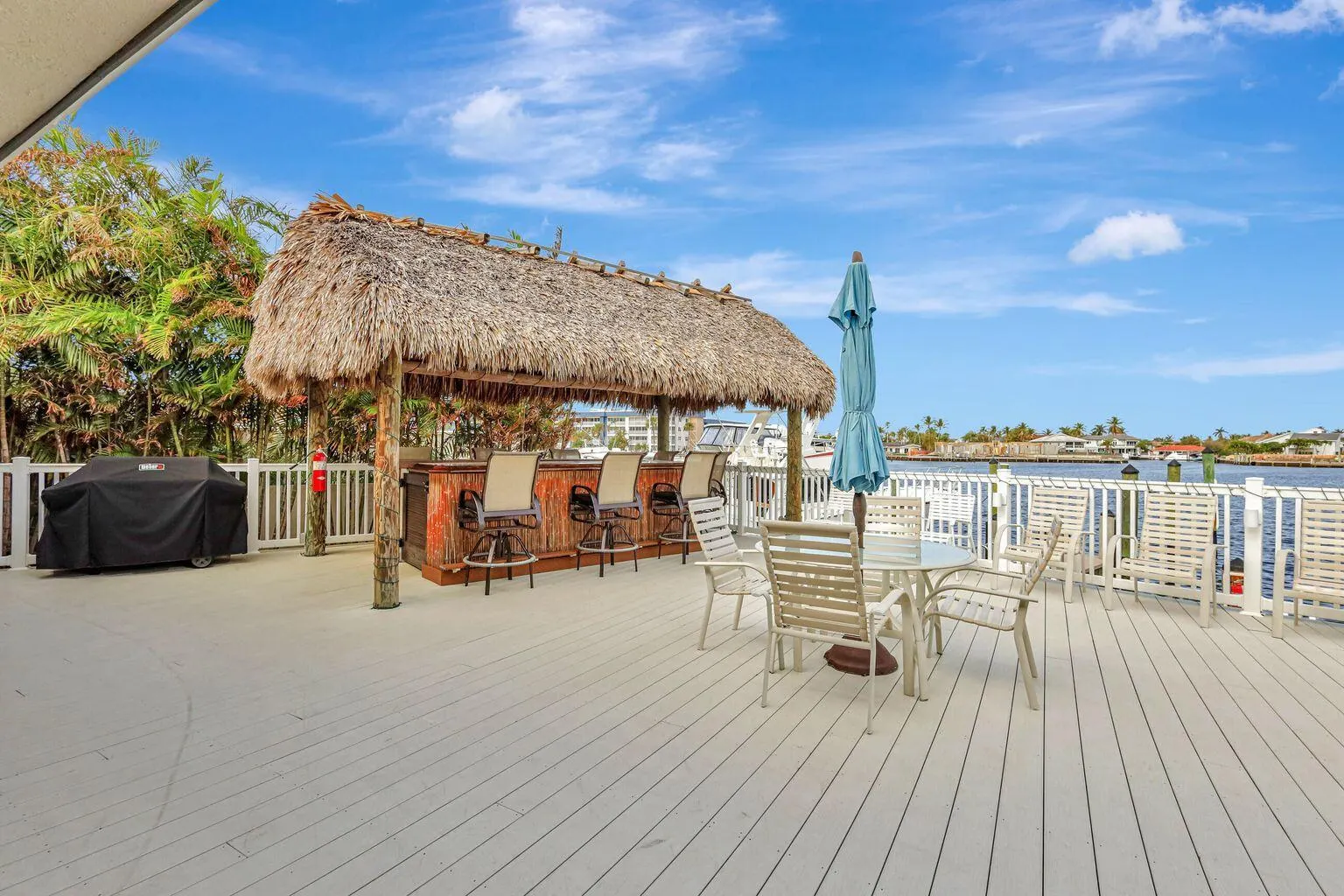 95 Pelican Pointe Drive, #2010