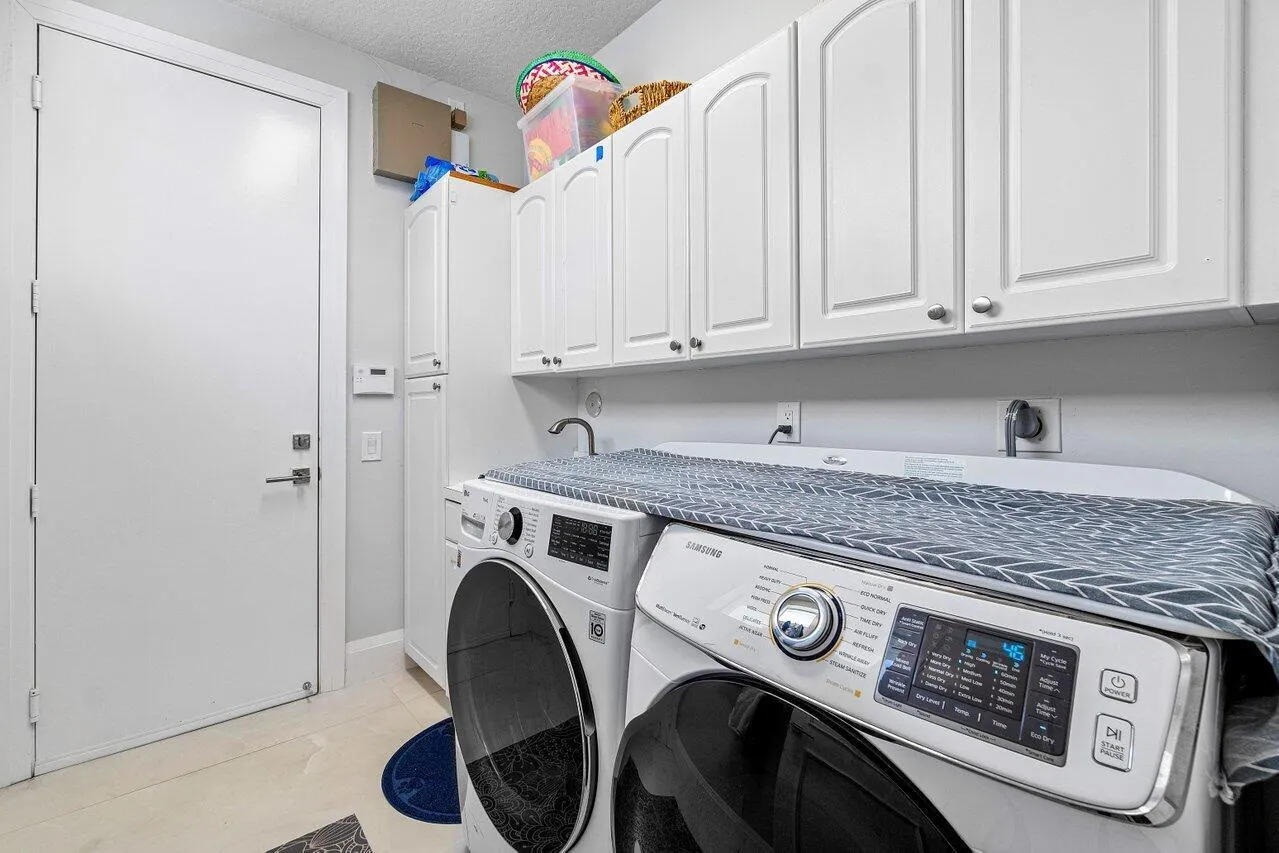 1144 Crystal Drive