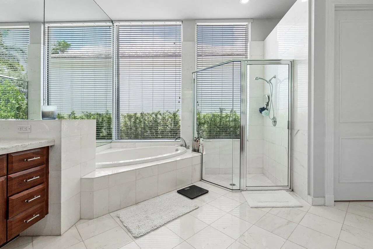 1144 Crystal Drive