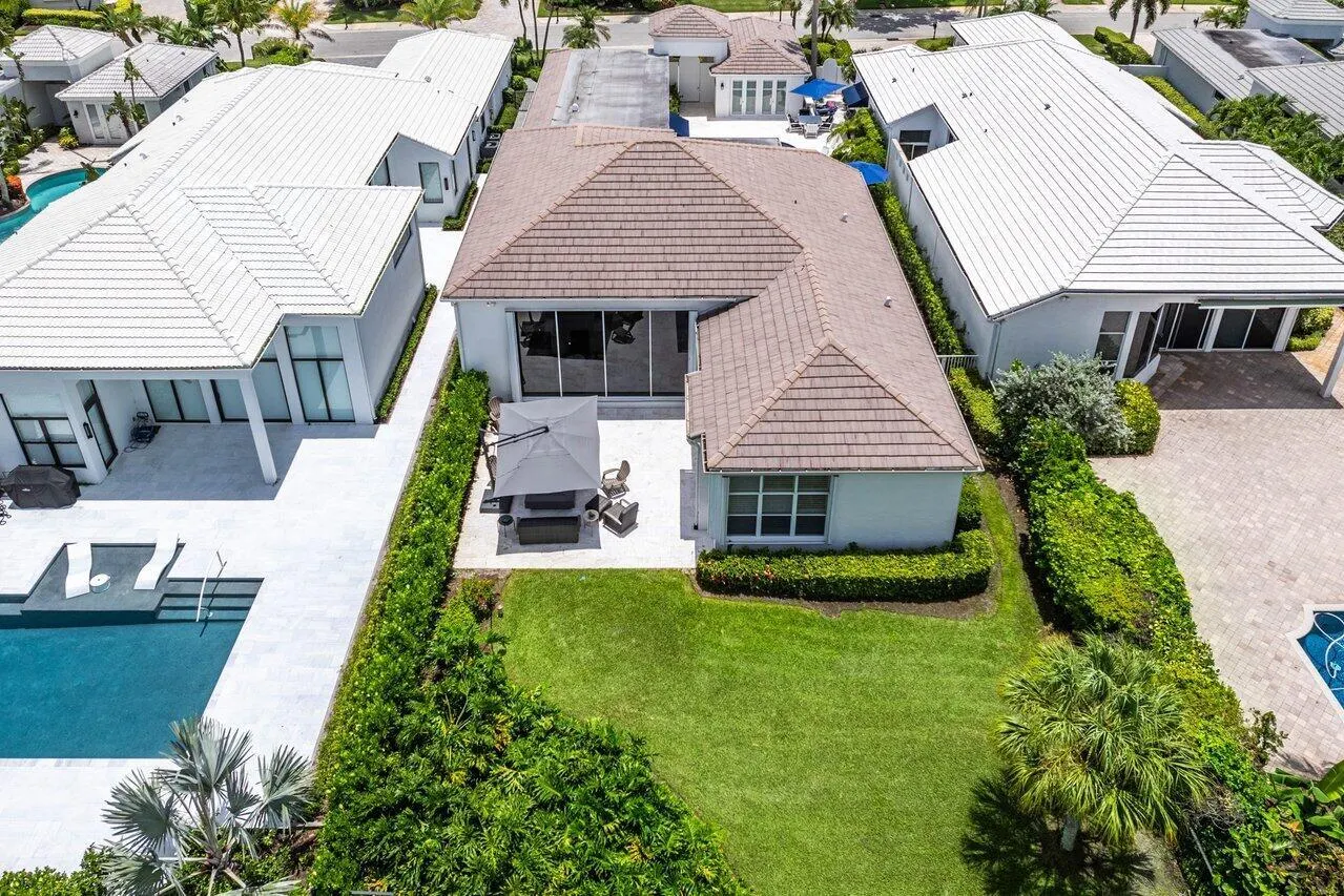 1144 Crystal Drive