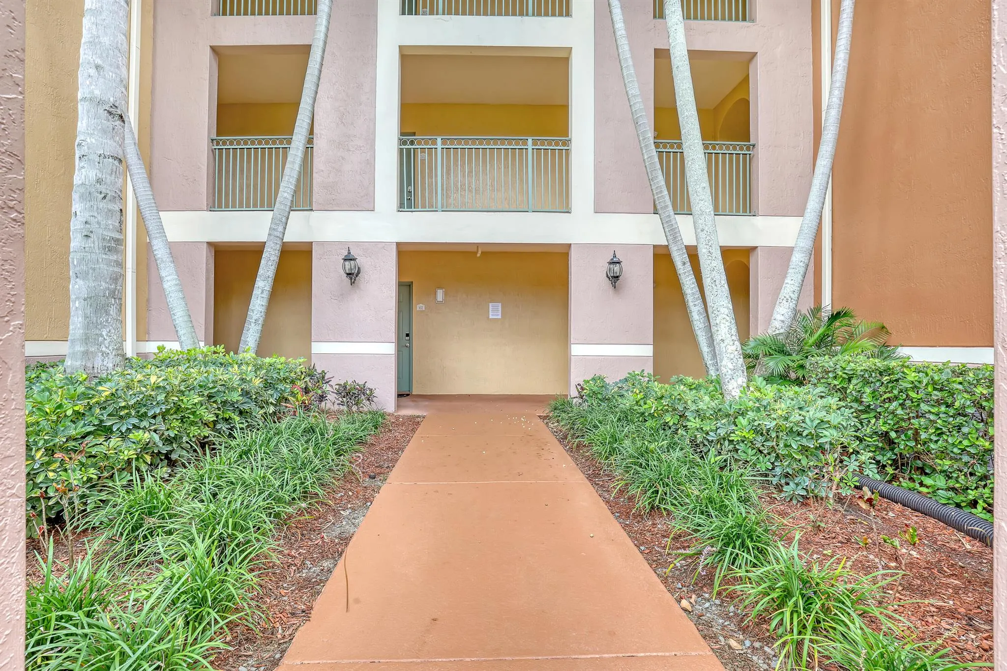 11790 Saint Andrews Place, #105