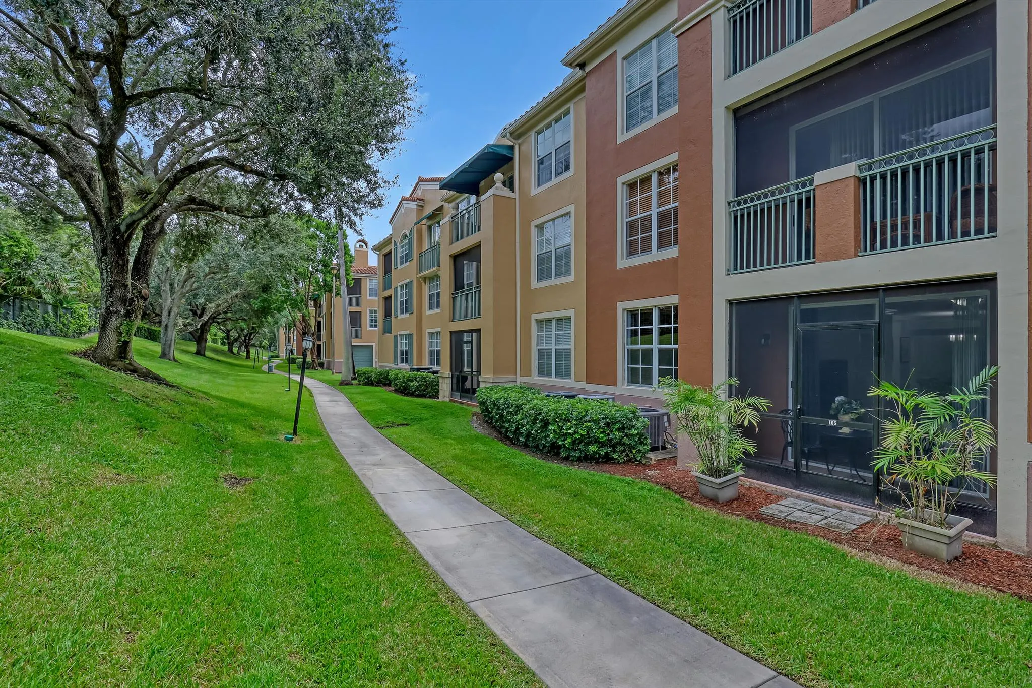 11790 Saint Andrews Place, #105