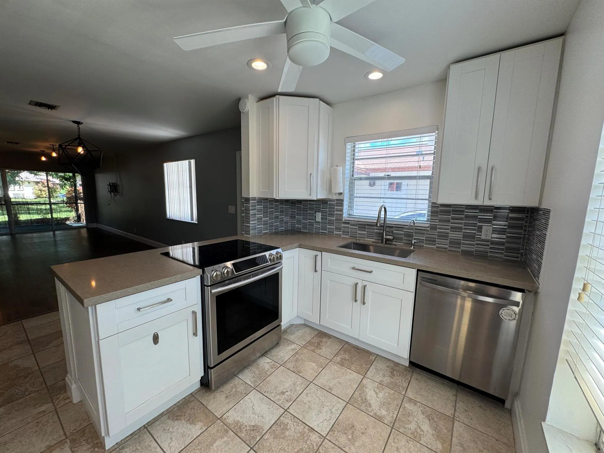 531 SE 28th Avenue, #A