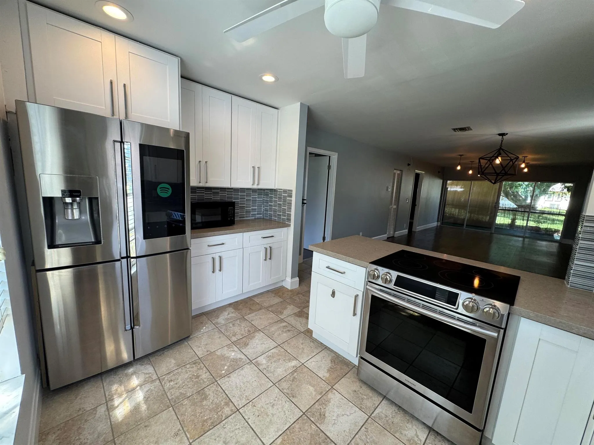 531 SE 28th Avenue, #A