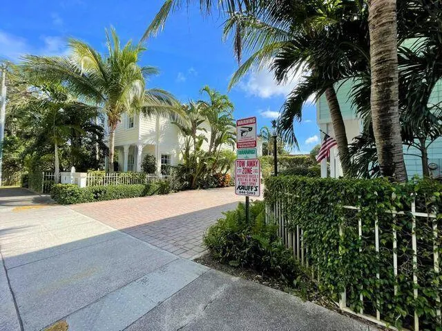 902 S Federal Highway, #3
