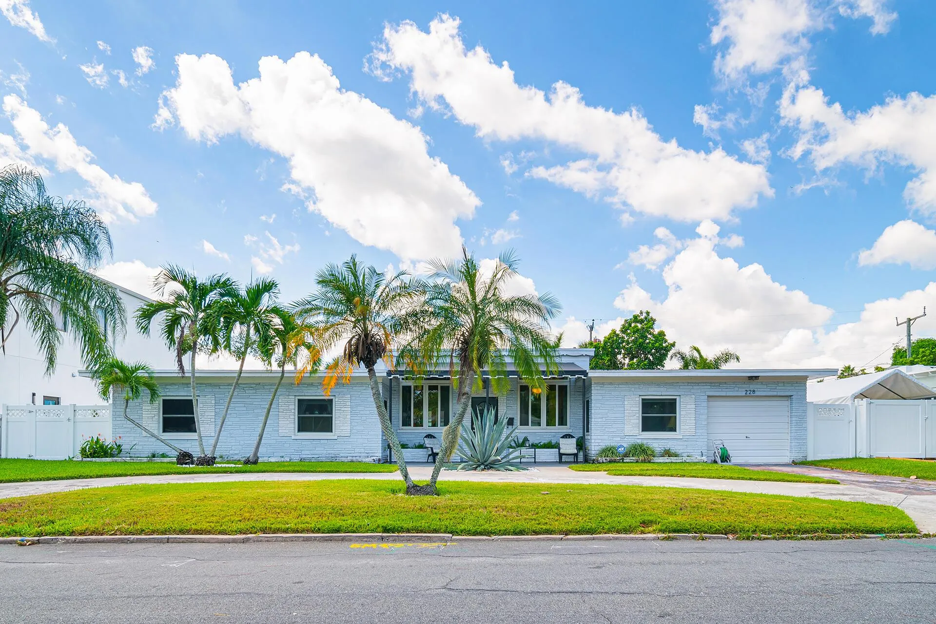 228 Santa Lucia Drive