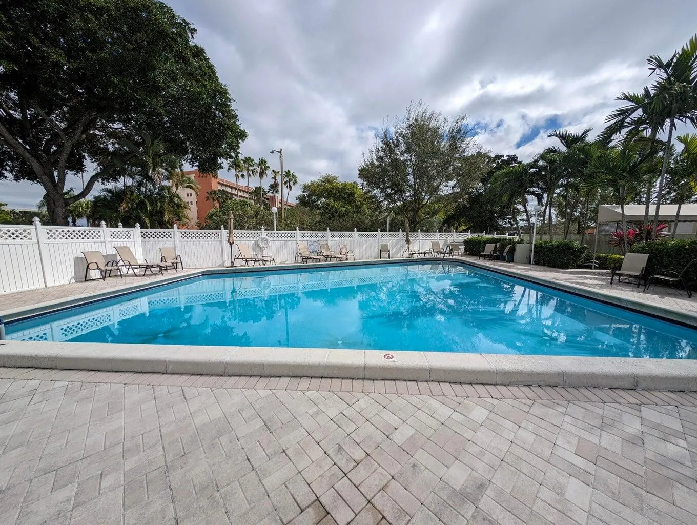 7515 S Oriole Boulevard NW, #203