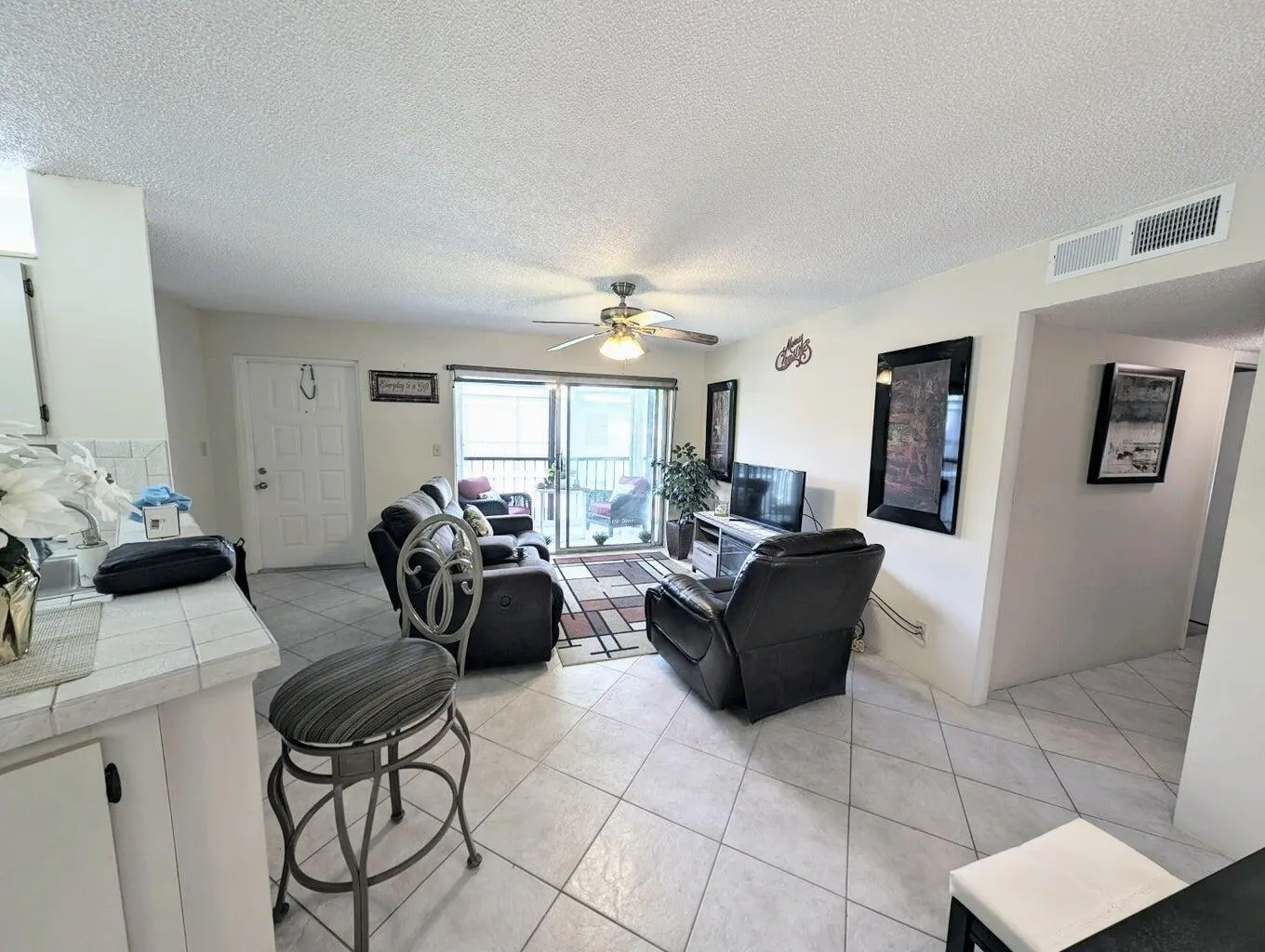 7515 S Oriole Boulevard NW, #203
