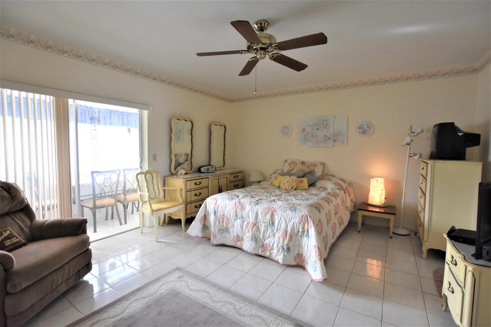 3240 Lake Osborne Drive, #204