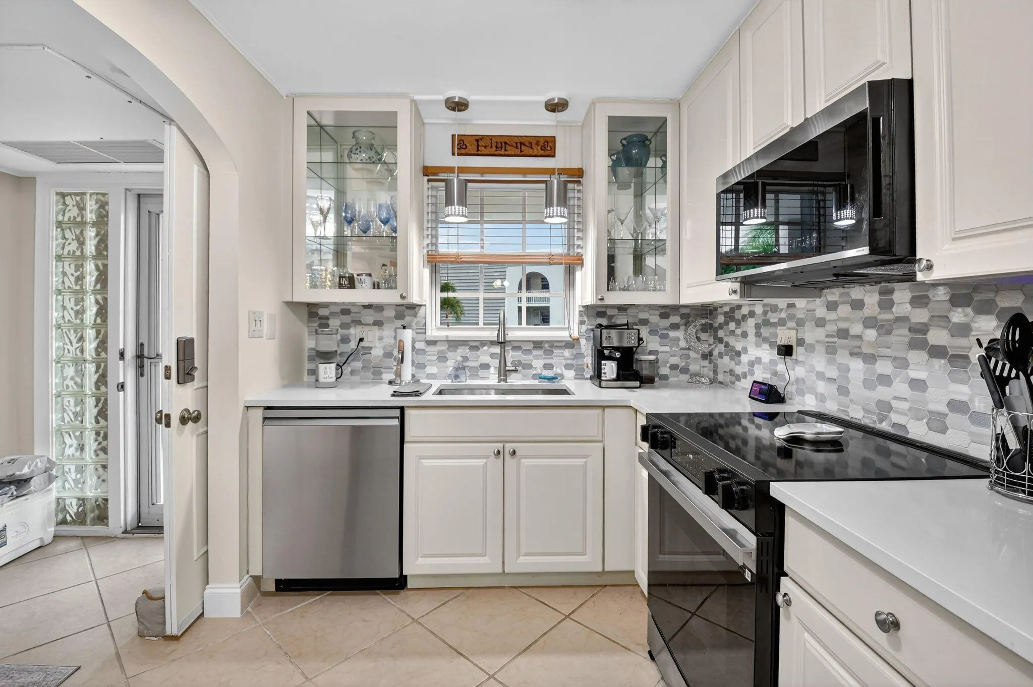 769 Jeffery Street, #2-203