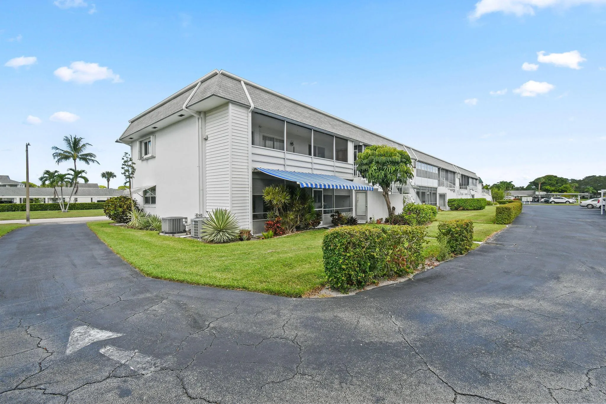 3154 Meridian Way S, #11