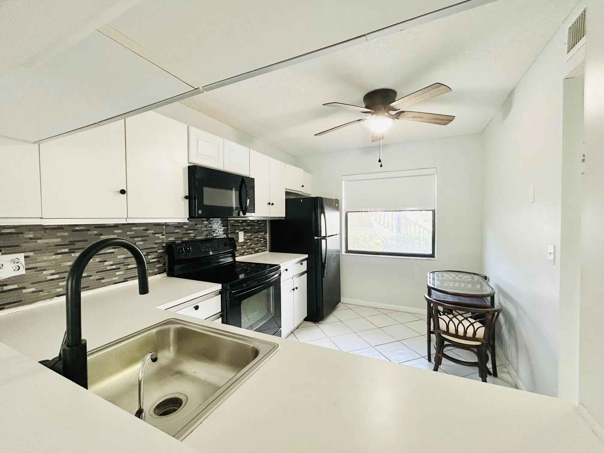 7590 Tahiti Lane, #101