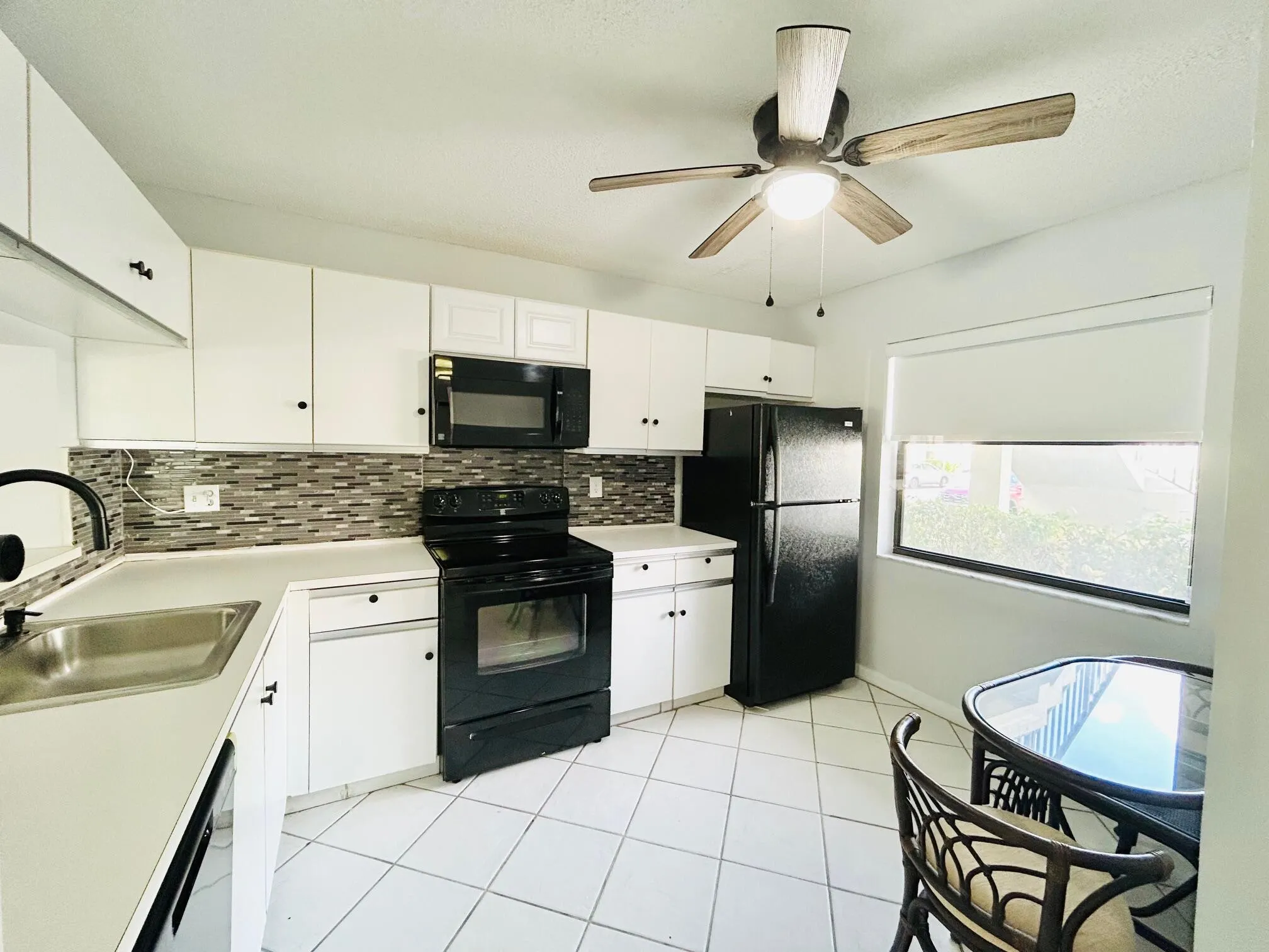 7590 Tahiti Lane, #101