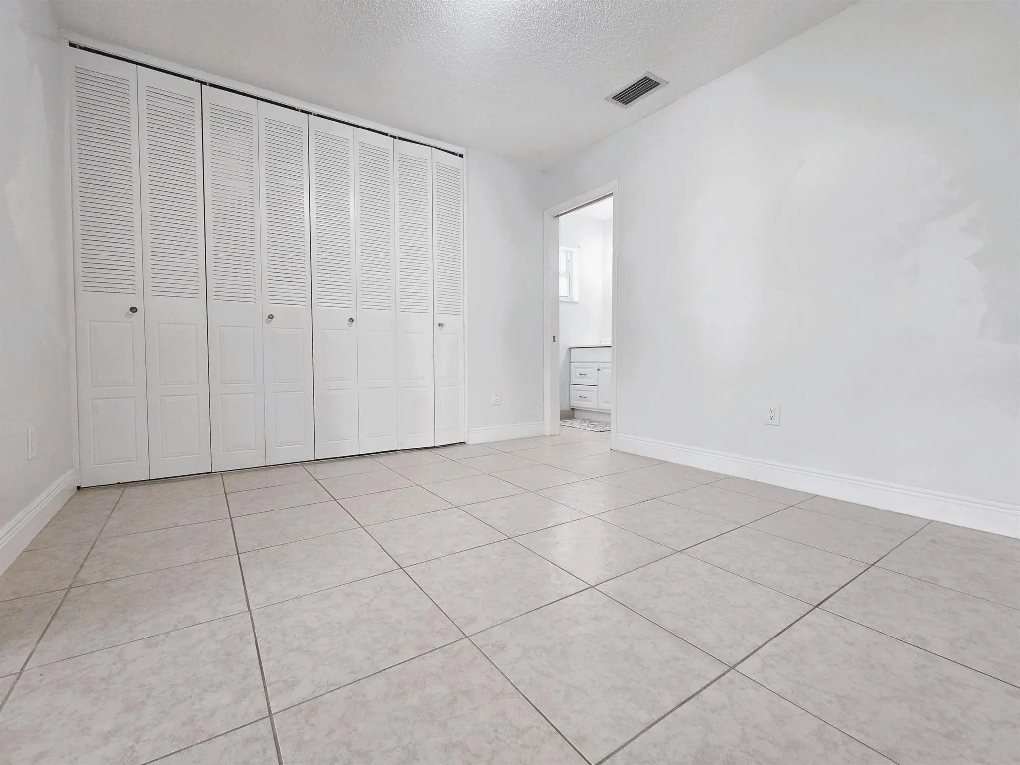 2886 Fernley Drive E, #40