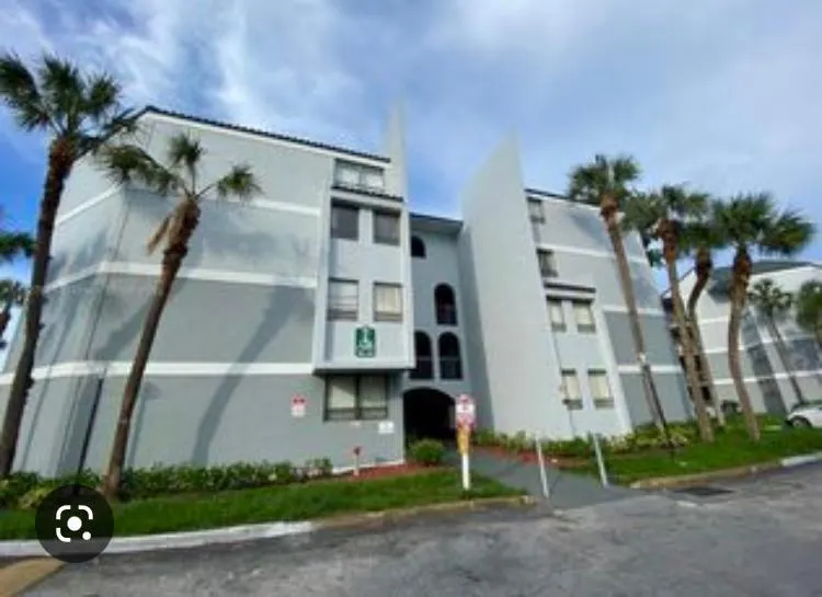 1750 N Congress Avenue, #403