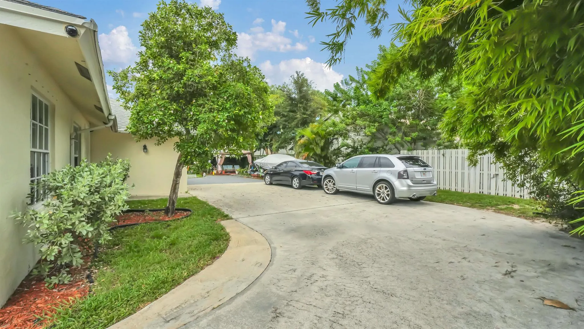 14010 Veronica Court