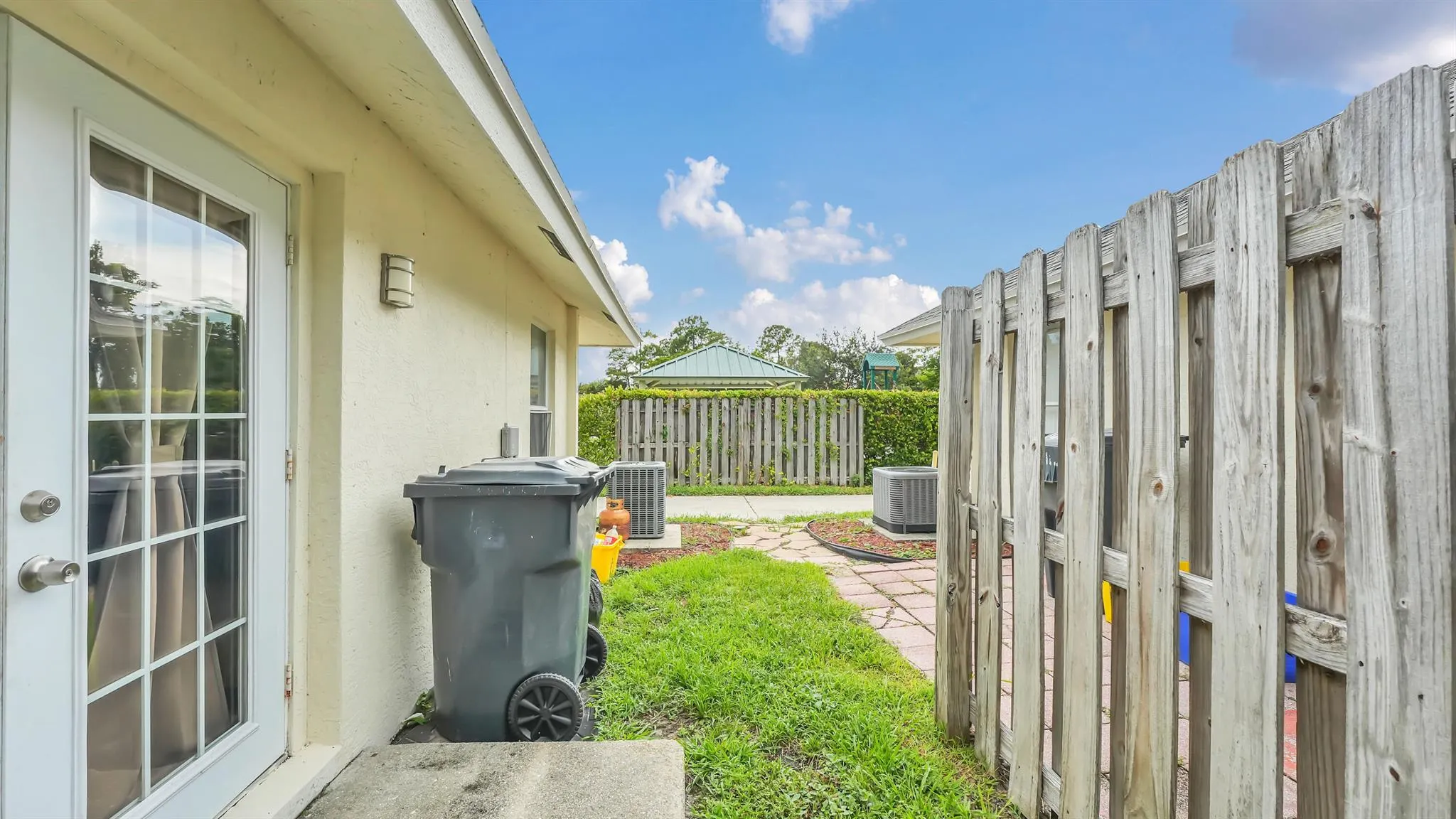 14010 Veronica Court