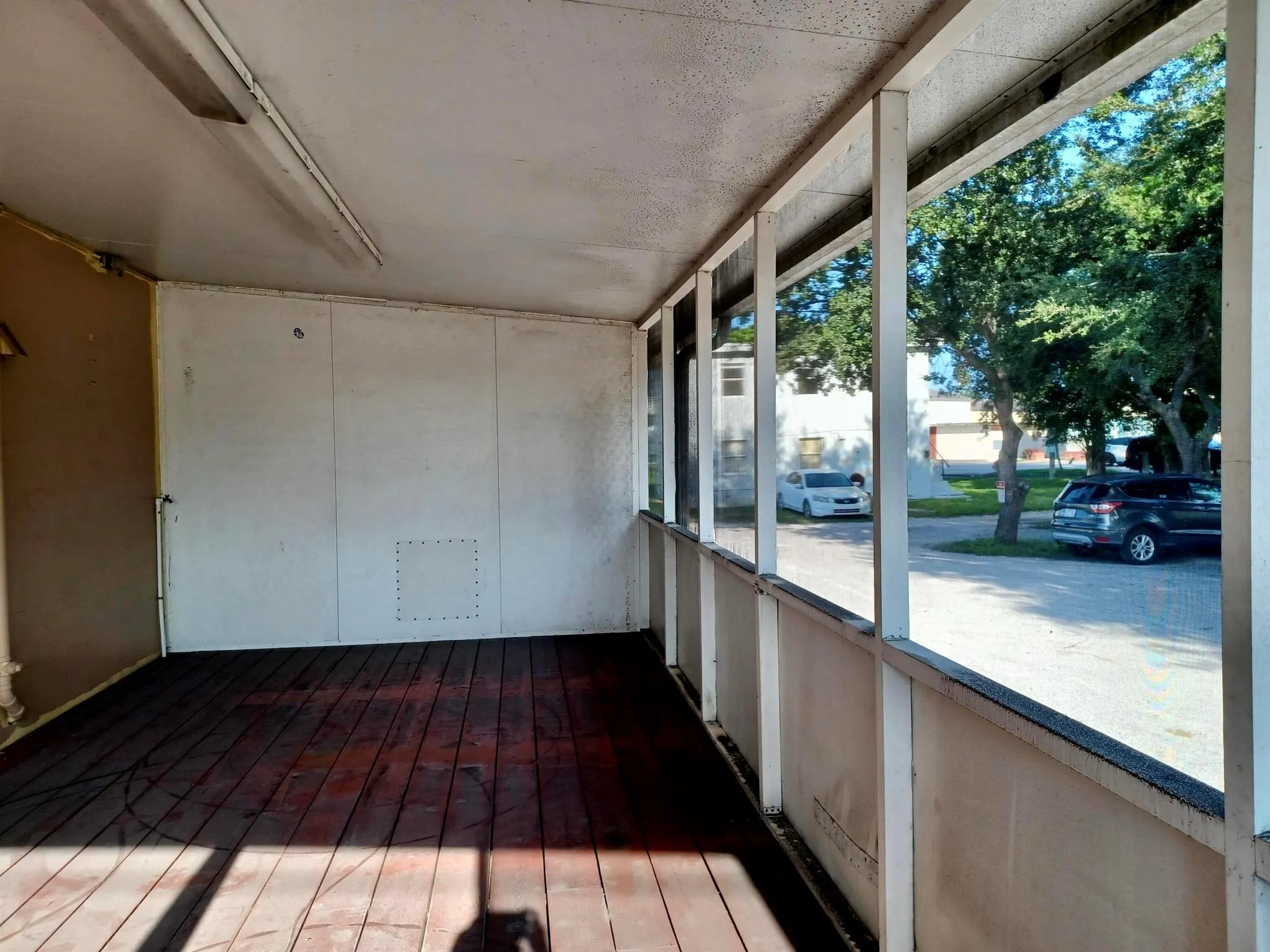 149 S Lake Avenue